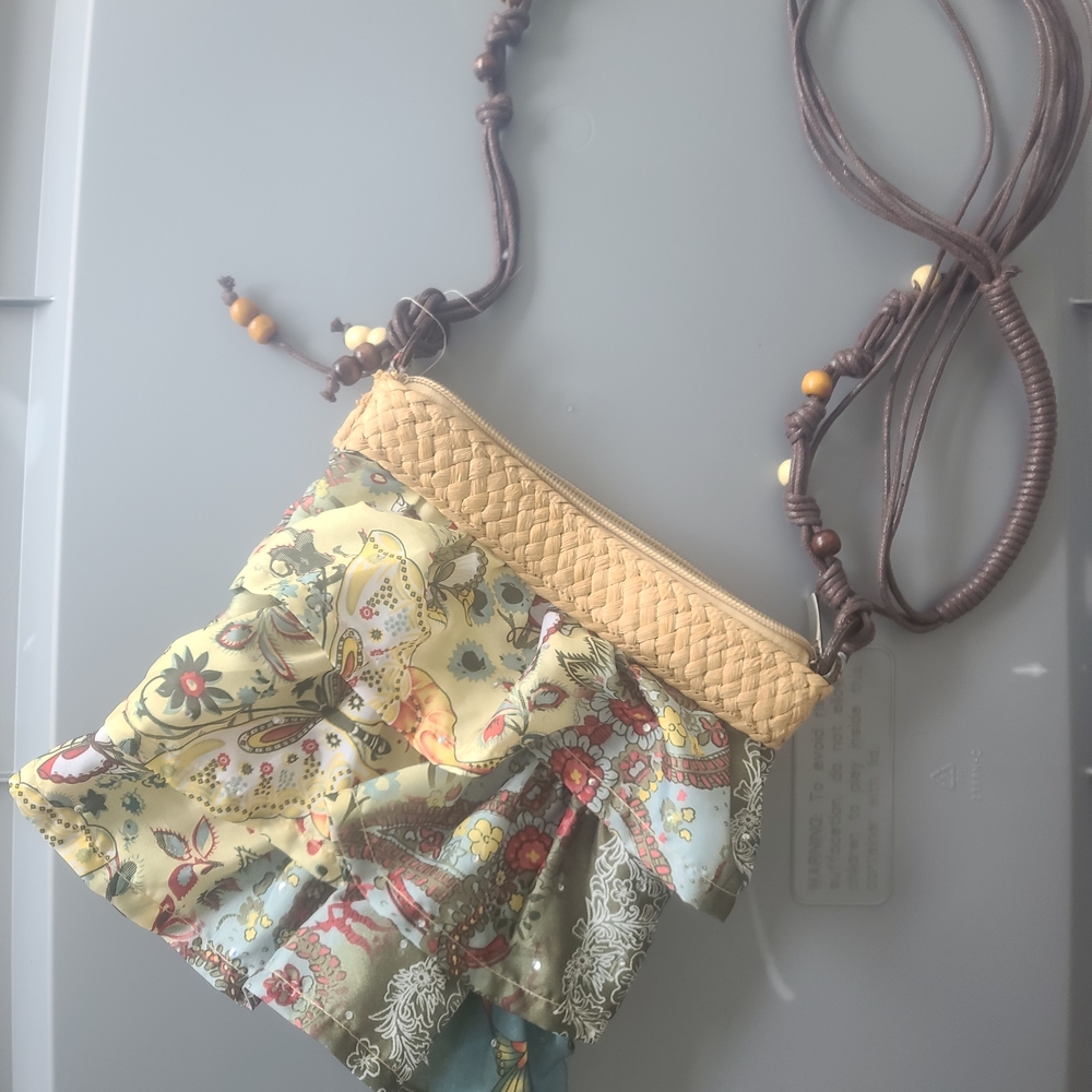 Pretty Crossbody Bag